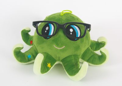 600-green-octopus-with-glasses-product-photo